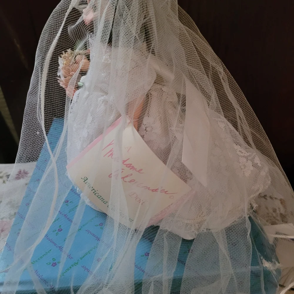Madame Alexander Bride 8 Inch American Collection Doll With Box And Tags 337 - Picture 6 of 11